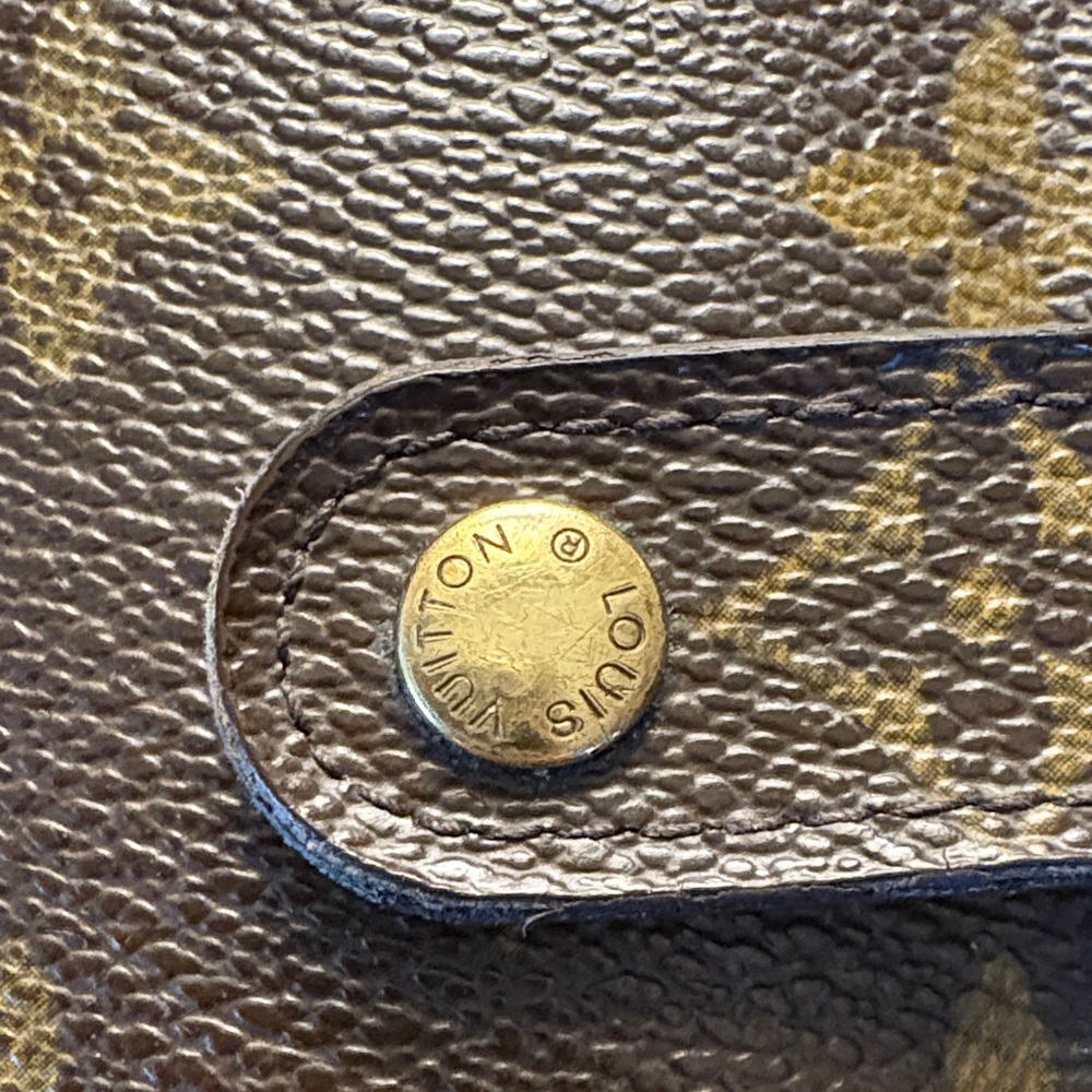 Authentic Louis Vuitton Brown Monogram Compact Wallet- very good condition! - Picture 2 of 7